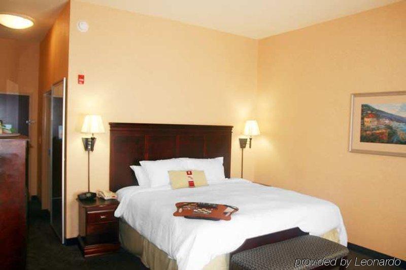 Hampton Inn & Suites Nacogdoches Pokoj fotografie